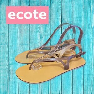 UO Ecote Women's Brown Cutout Thong Sandals 7